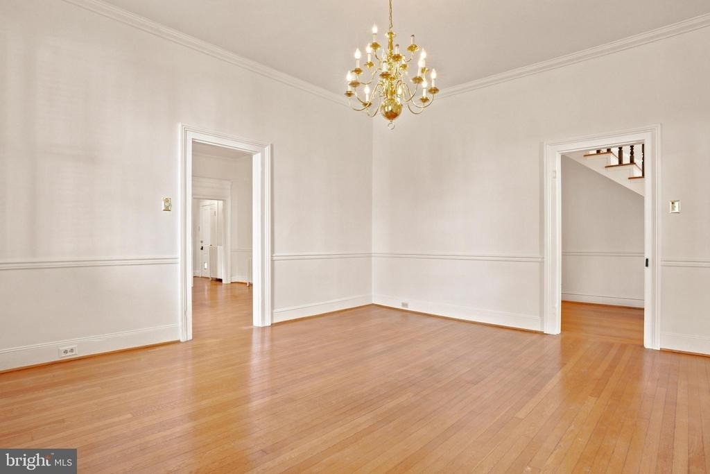 209 N Washington Street - Photo 26