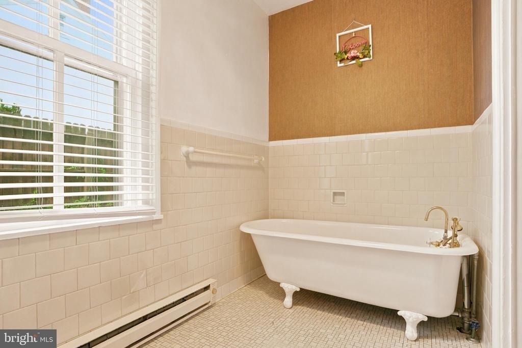 209 N Washington Street - Photo 37