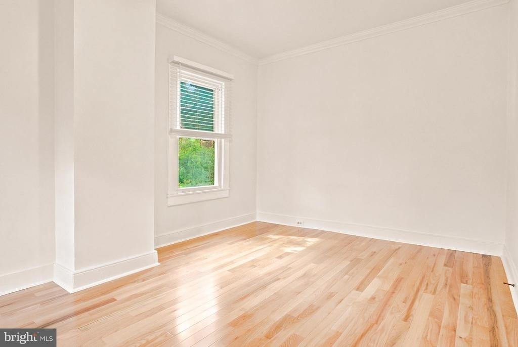 209 N Washington Street - Photo 79