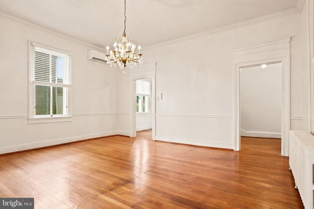 209 N Washington Street - Photo 35
