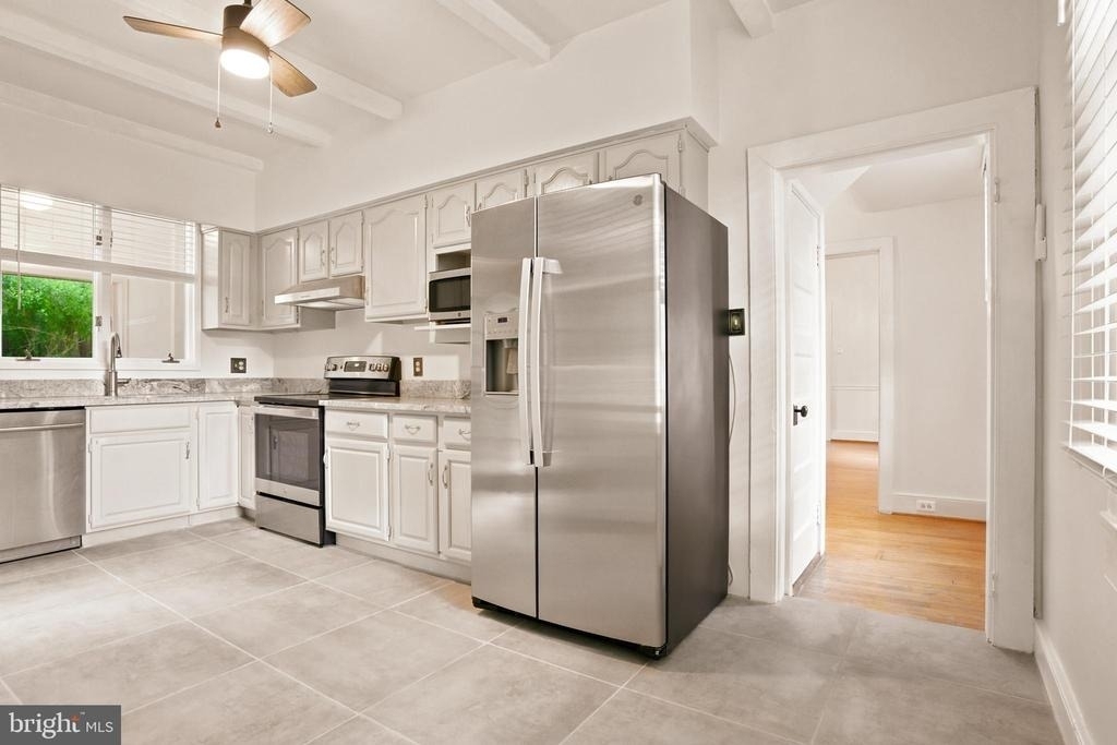 209 N Washington Street - Photo 49