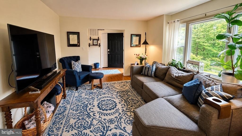 42 Greenridge - Photo 1