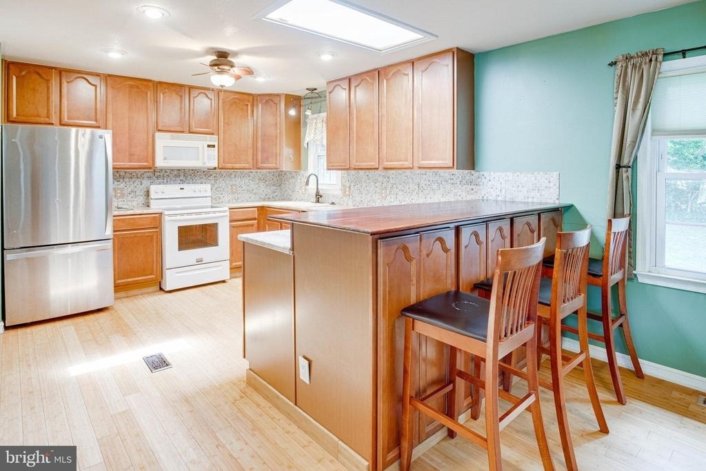 209 Raintree Boulevard - Photo 8
