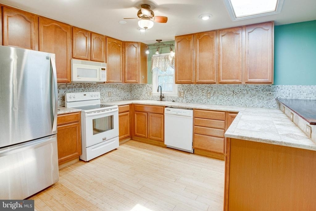 209 Raintree Boulevard - Photo 9