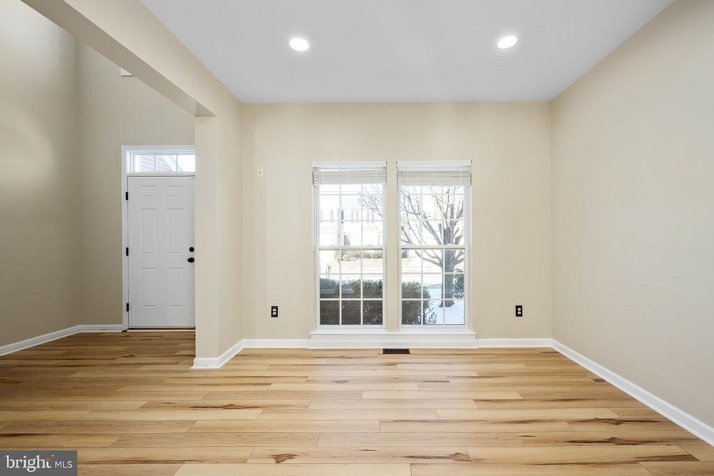 9320 Birch Cliff Drive - Photo 5