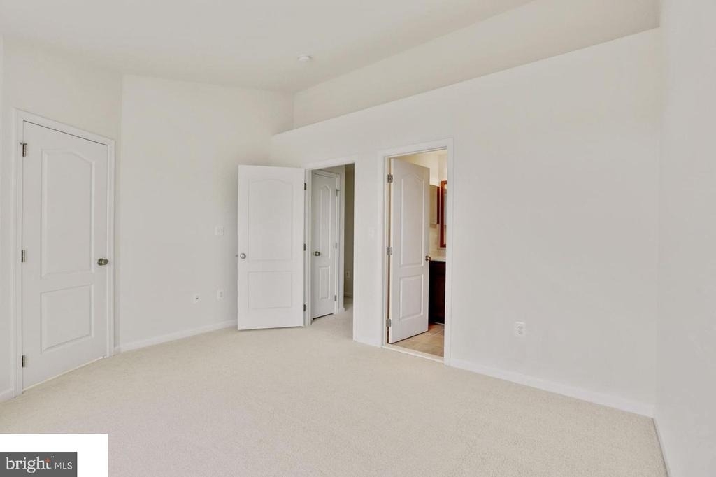 43140 Whelplehill Terrace - Photo 15