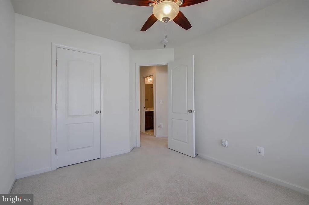 22648 Vienna Terrace - Photo 21