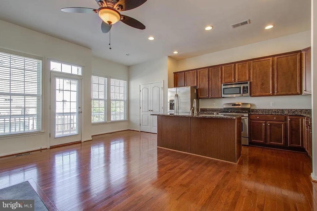22648 Vienna Terrace - Photo 9