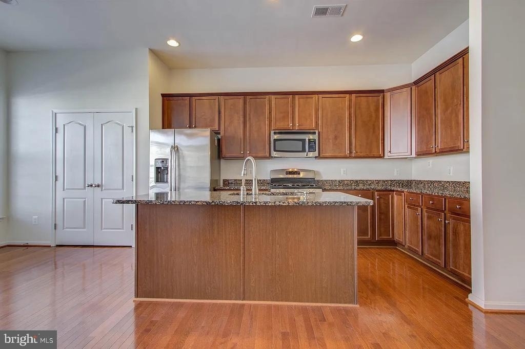 22648 Vienna Terrace - Photo 7