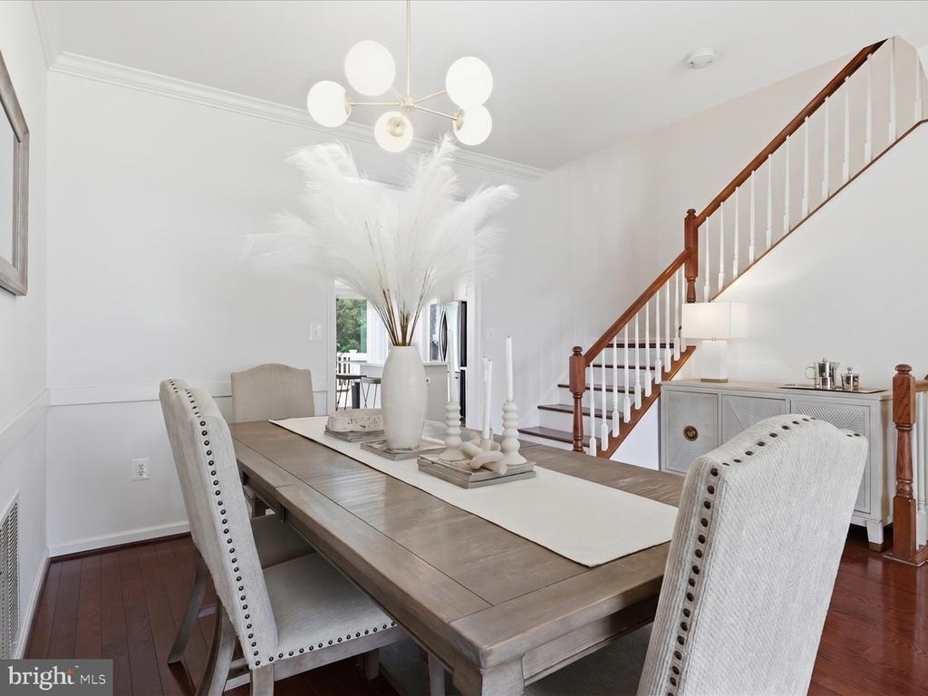 25114 Harpenden Terrace - Photo 6