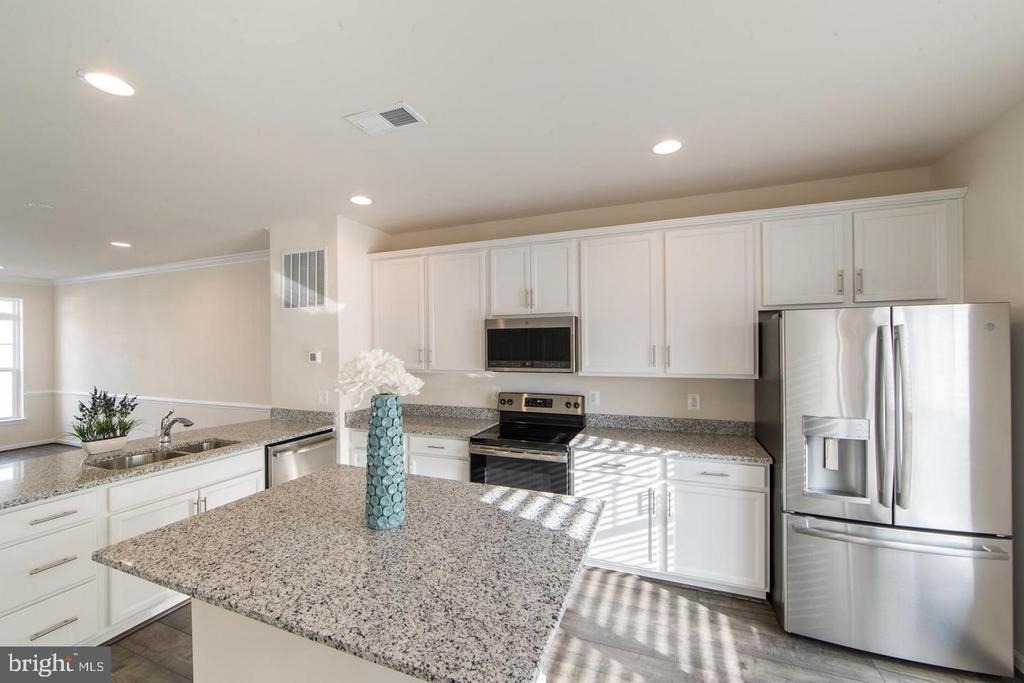 206 Apsley Terrace - Photo 3