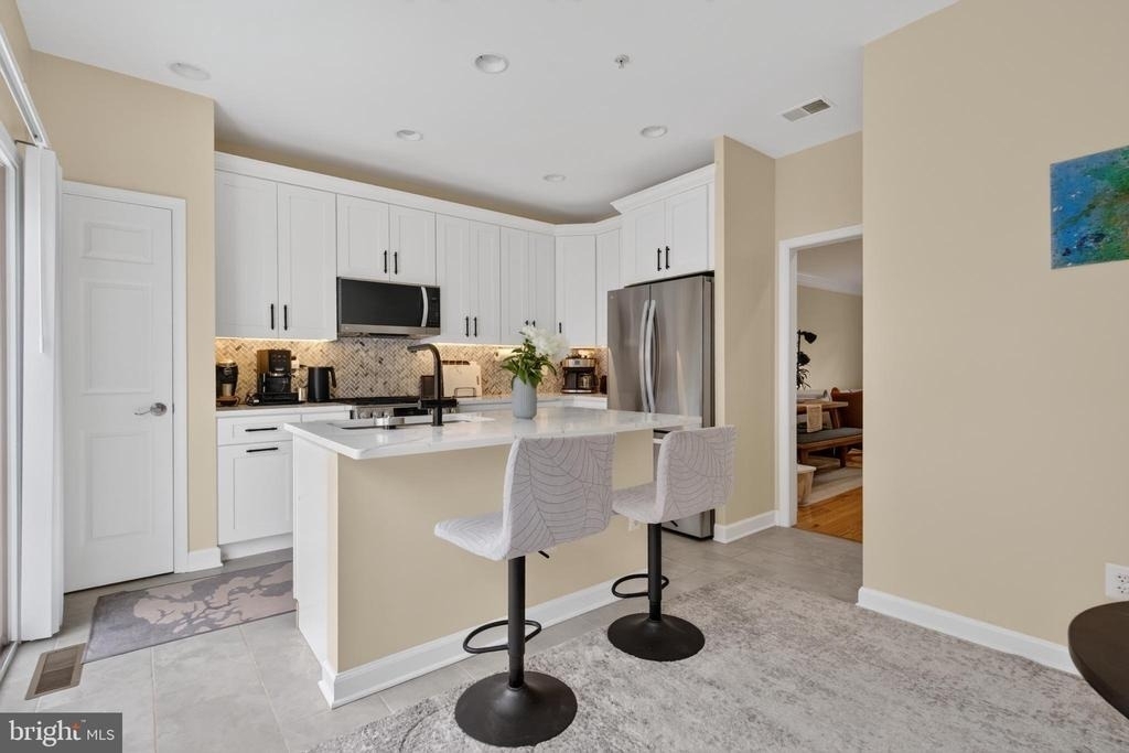 8814 Hunting Lodge Court - Photo 13