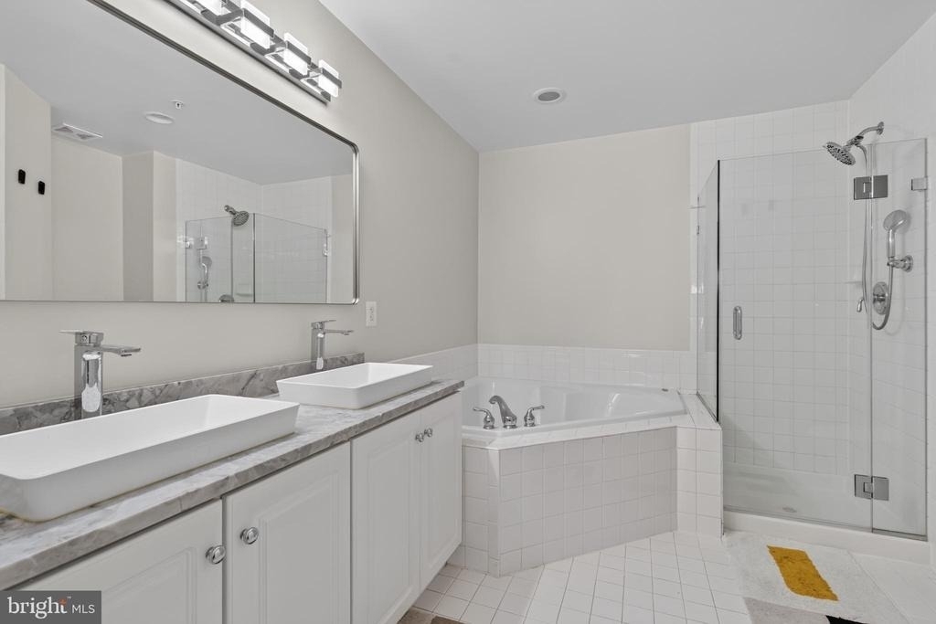 8814 Hunting Lodge Court - Photo 34