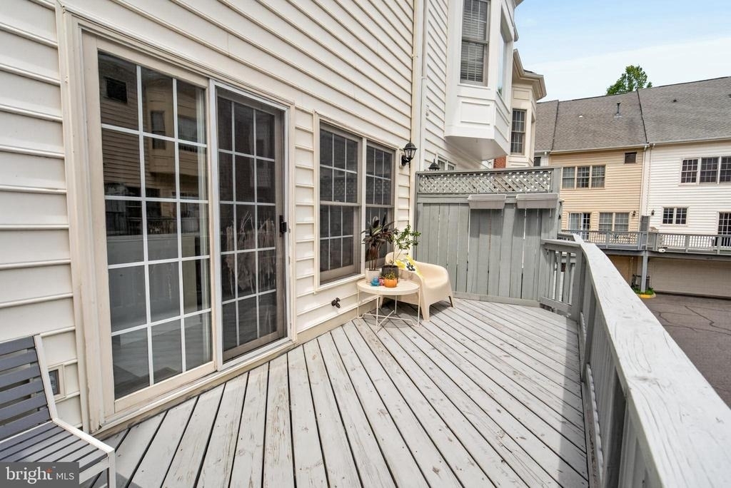8814 Hunting Lodge Court - Photo 17