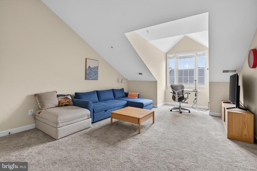 8814 Hunting Lodge Court - Photo 43