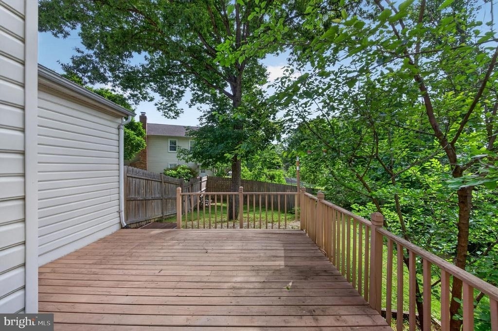 8815 Newport Court - Photo 14