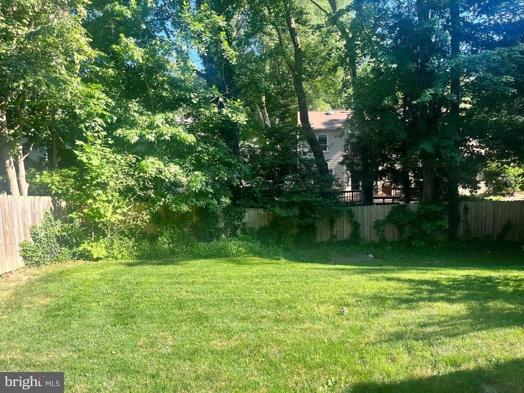 8815 Newport Court - Photo 30