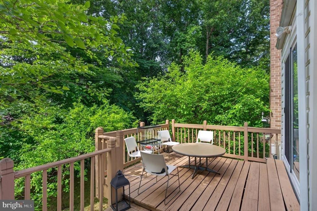 8815 Newport Court - Photo 13