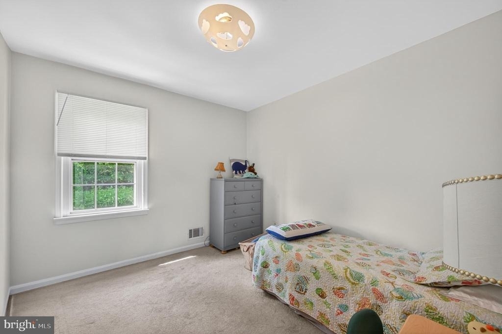 8815 Newport Court - Photo 23