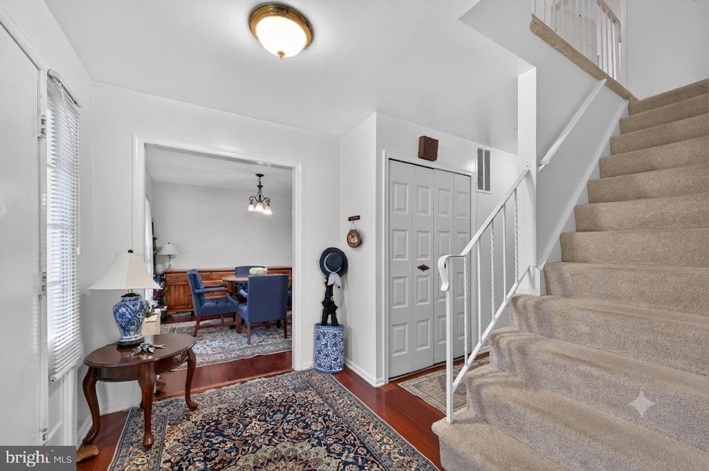 8815 Newport Court - Photo 3