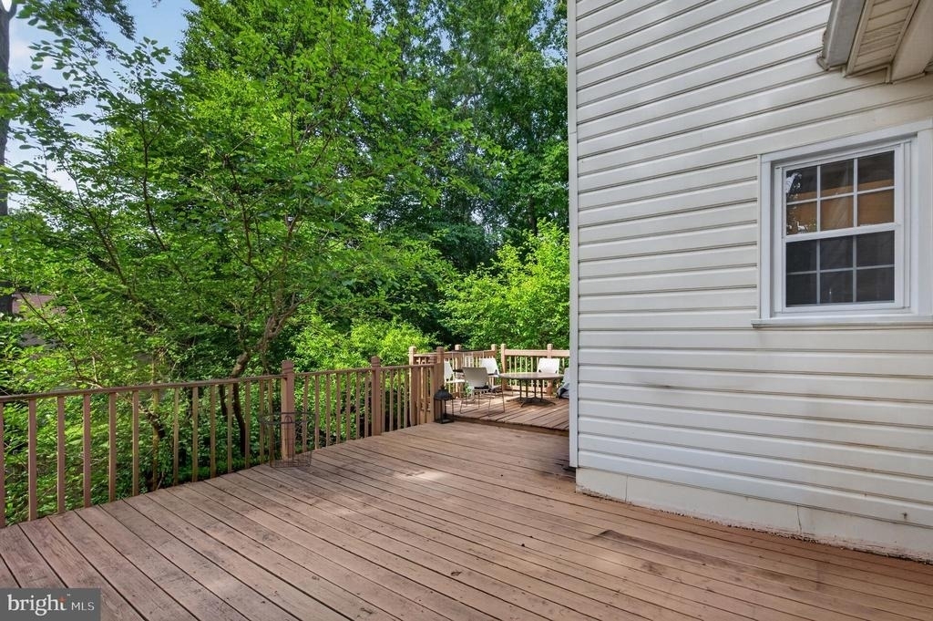 8815 Newport Court - Photo 12