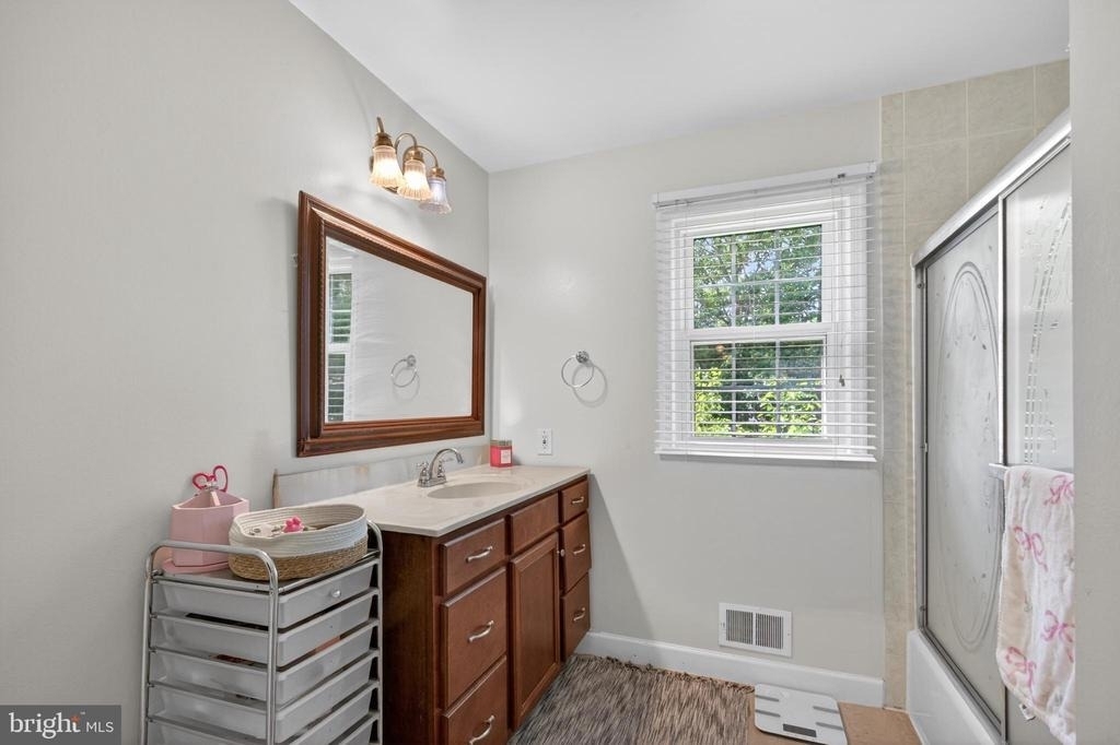 8815 Newport Court - Photo 18