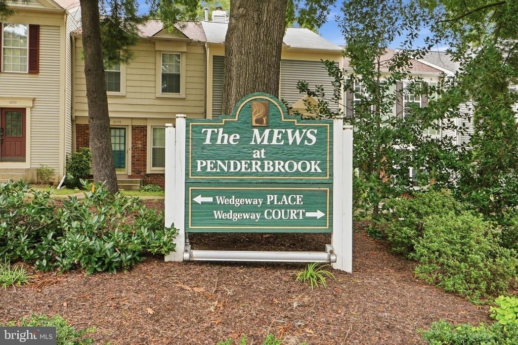 12109 Wedgeway Court - Photo 35
