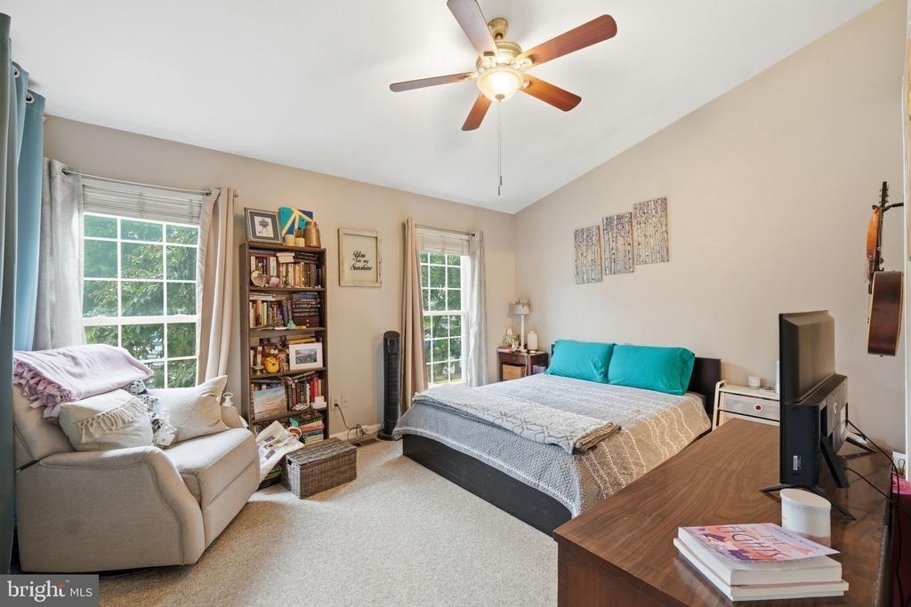 12109 Wedgeway Court - Photo 11