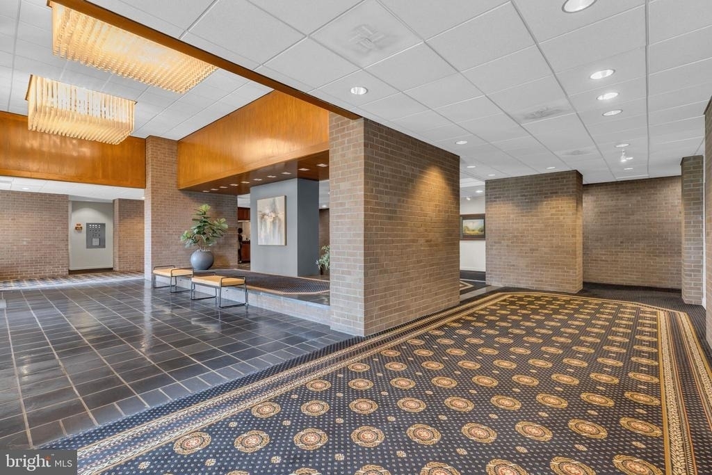 1800 Old Meadow Road - Photo 9