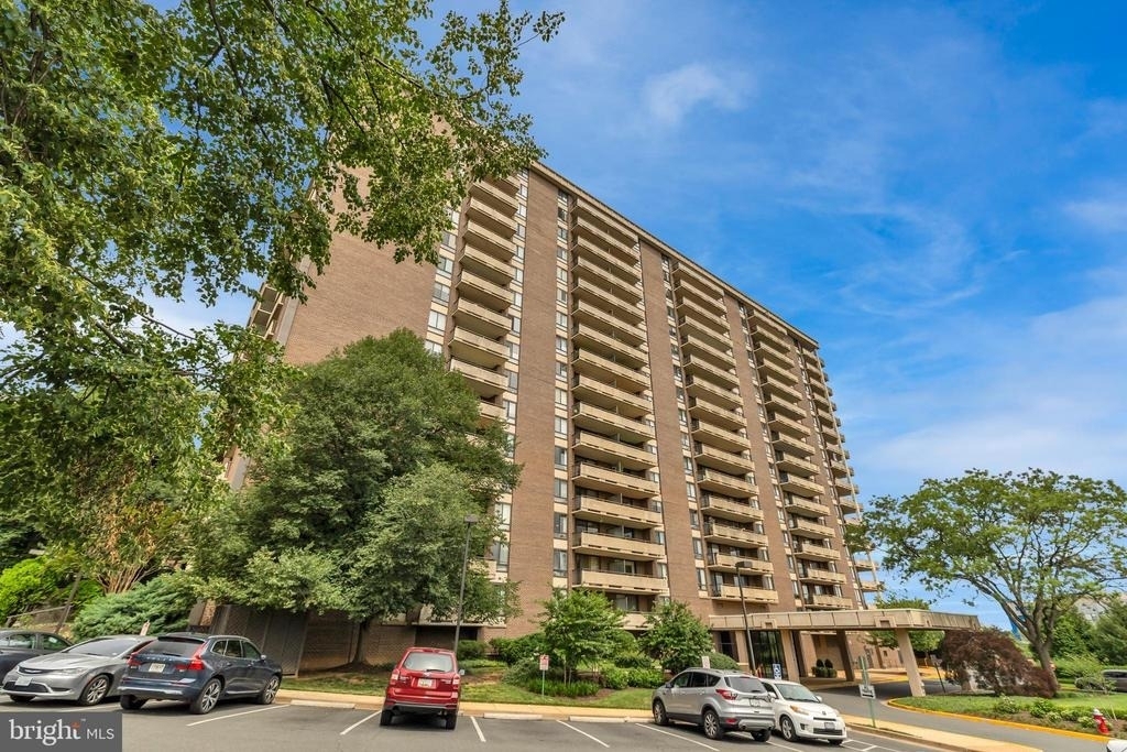 1800 Old Meadow Road - Photo 1