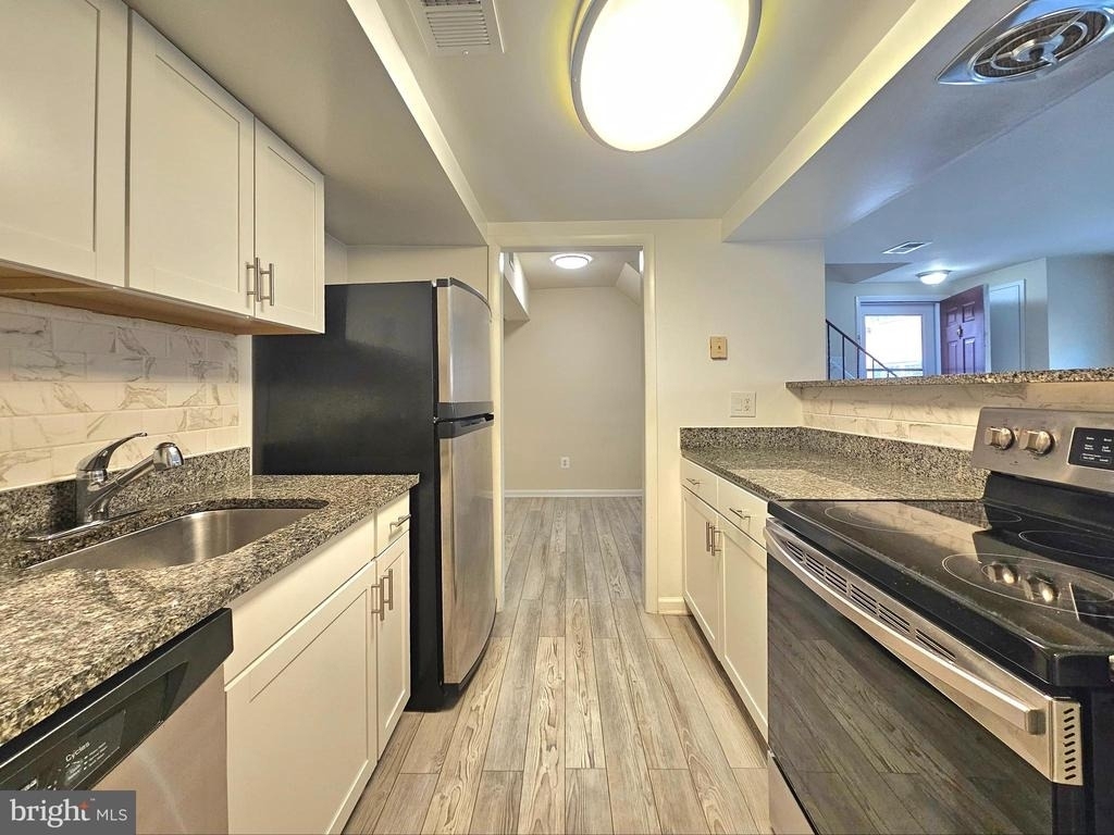 8612 Walutes Circle - Photo 8