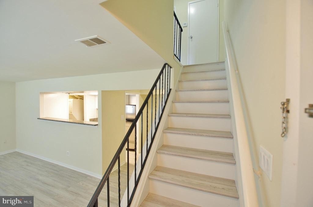 8612 Walutes Circle - Photo 9