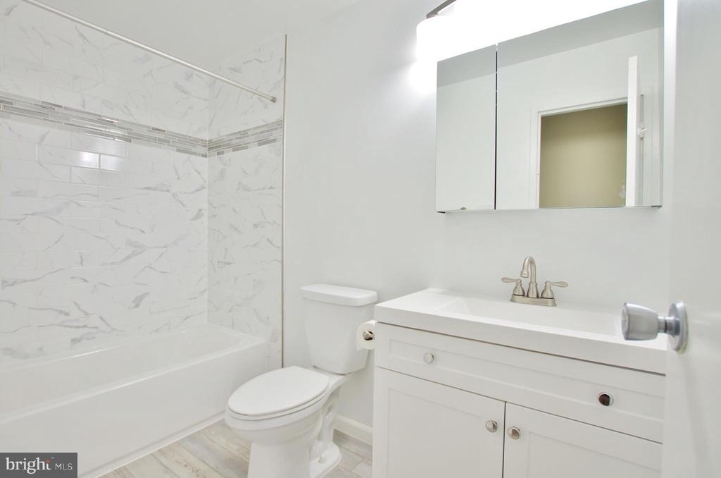 8612 Walutes Circle - Photo 16