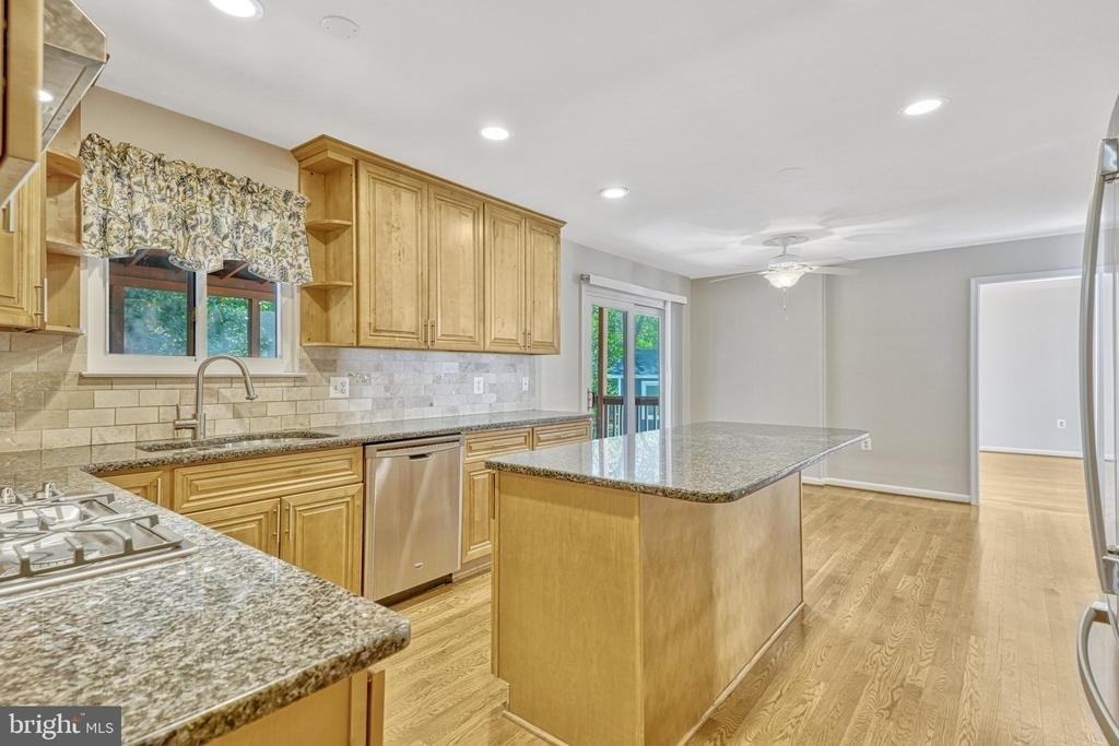 5021 Fleming Drive - Photo 17