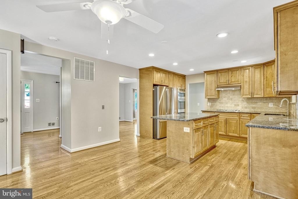 5021 Fleming Drive - Photo 11