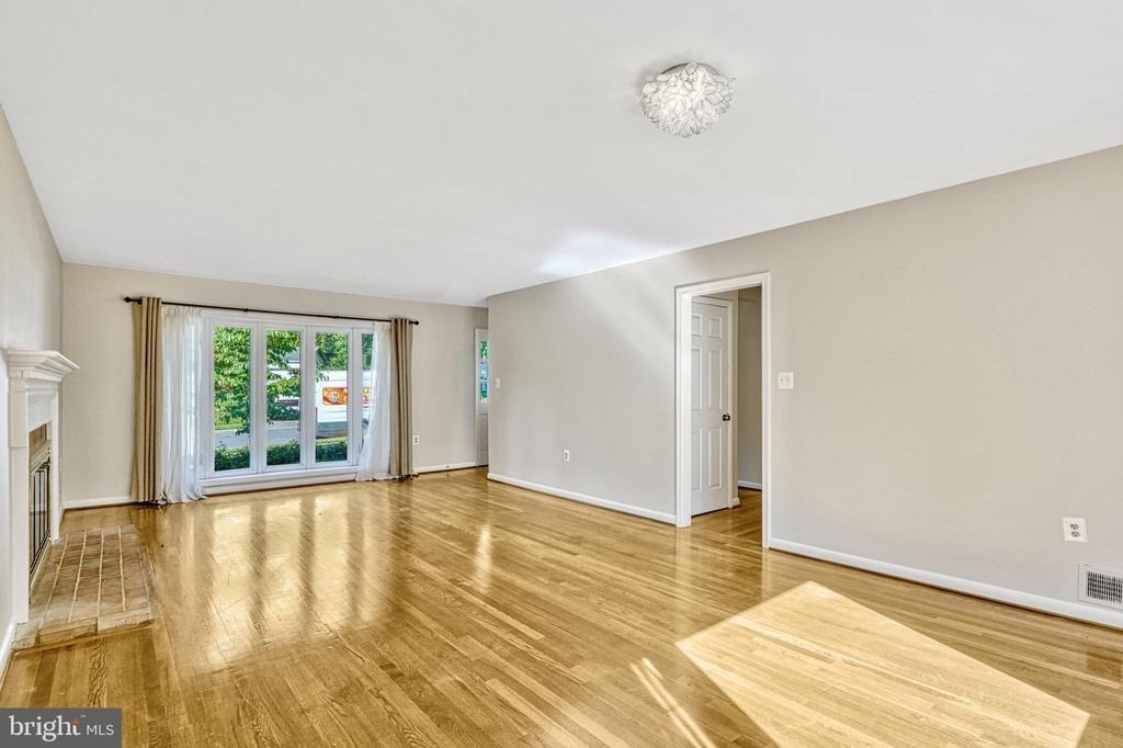 5021 Fleming Drive - Photo 7