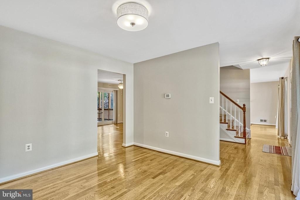 5021 Fleming Drive - Photo 6