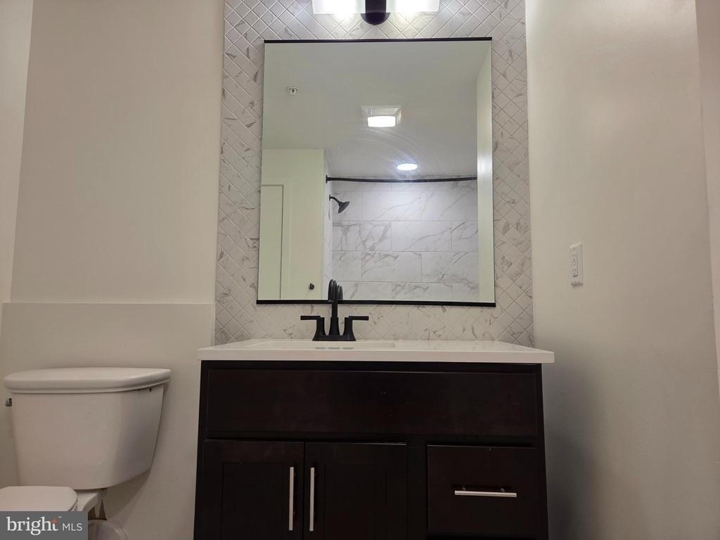 102 Hanover Street - Photo 15