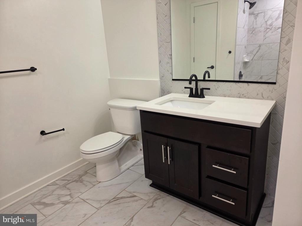 102 Hanover Street - Photo 17
