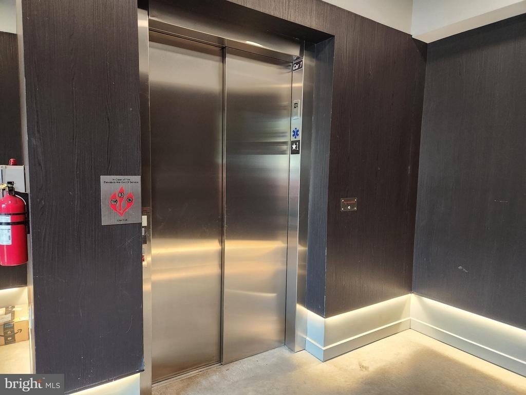 102 Hanover Street - Photo 20