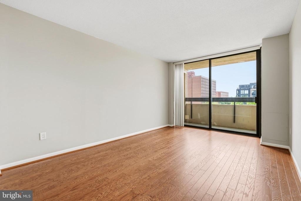 400 Madison Street - Photo 18