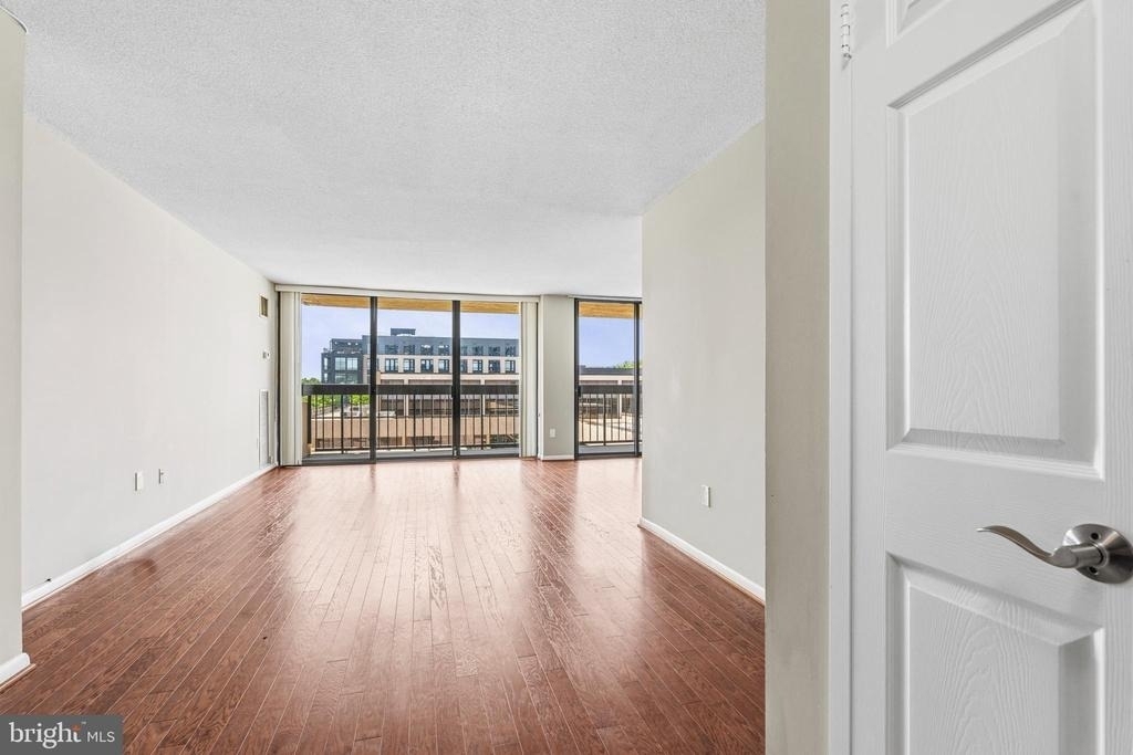 400 Madison Street - Photo 4