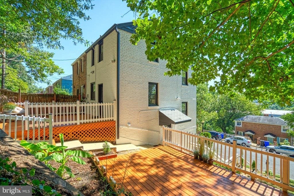 3731 Kemper Road - Photo 6