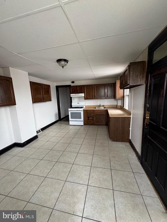 642 Pennsylvania Avenue - Photo 2
