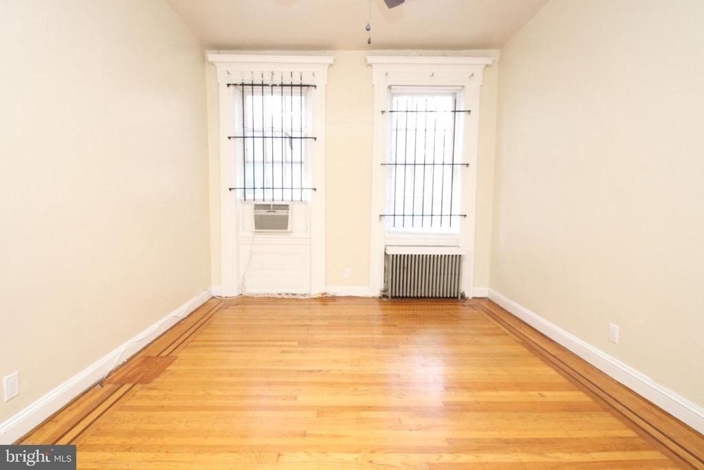 1616 Pine - Photo 2