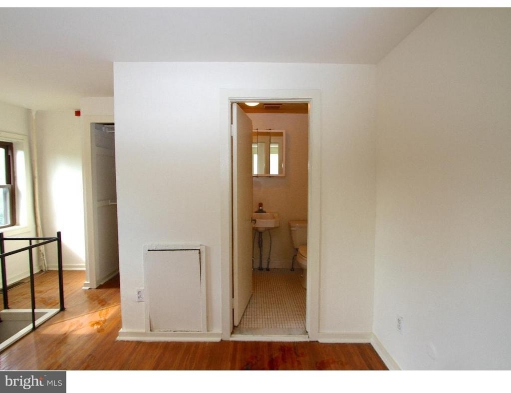 415 S 11th Street - Photo 10