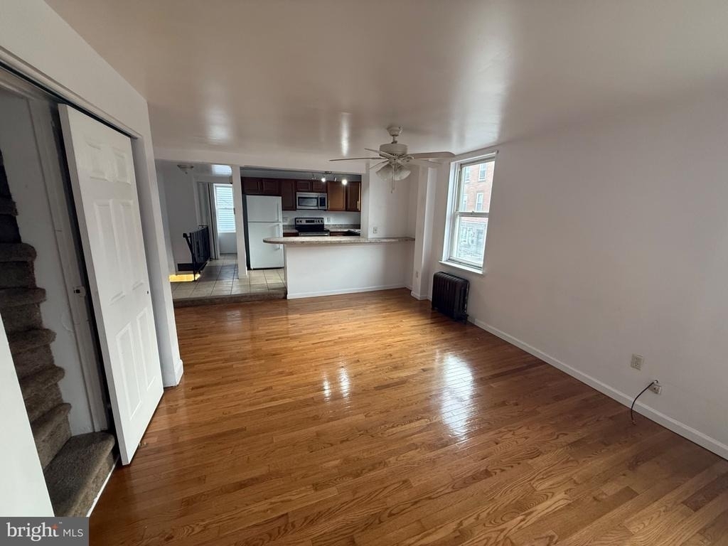 600 E Girard Avenue - Photo 3