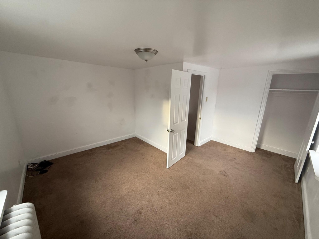 600 E Girard Avenue - Photo 13