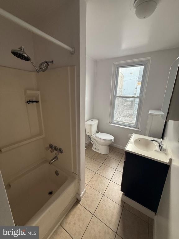600 E Girard Avenue - Photo 9