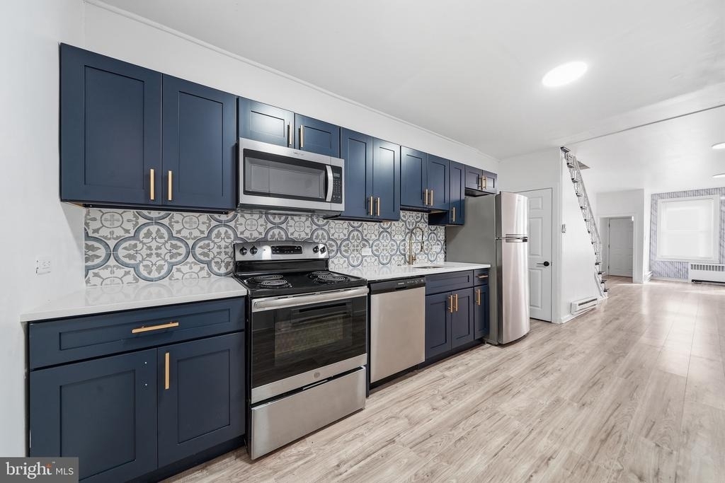 2062 E Stella Street - Photo 0